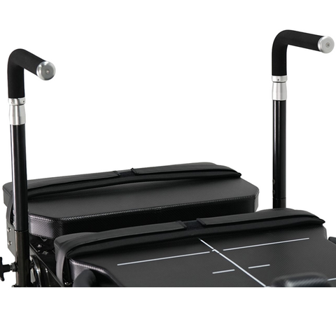 Heavy-duty adjustable handlebars on the front and rear of the Jet Reformer for upper body stability and dips.